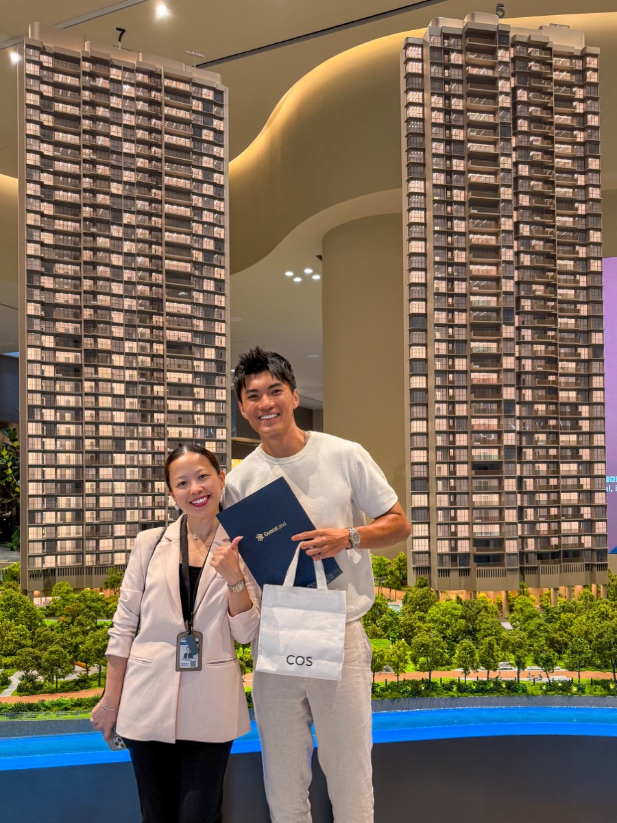 At a Singapore new-launch showflat with a fellow PropNex consultant